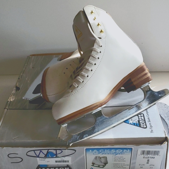 Jackson Ultima freesty- sizes 5B . - Picture 4 of 6